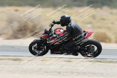 media/May-05-2025-Moto Forza (Mon) [[3c1838c5e5]]/2-B Group/Session 3 (Panning Test Turn 14 Inside)/